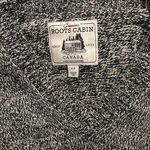 Roots Cabin Women's V-Neck Sweater — Black & White Marled